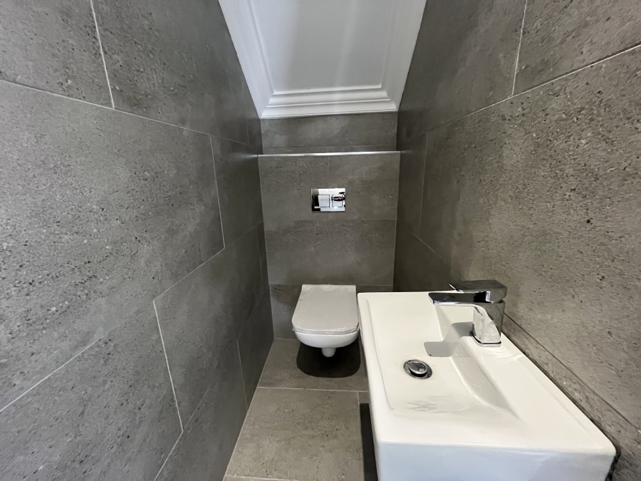3 Bedroom Property for Sale in Sandown Western Cape